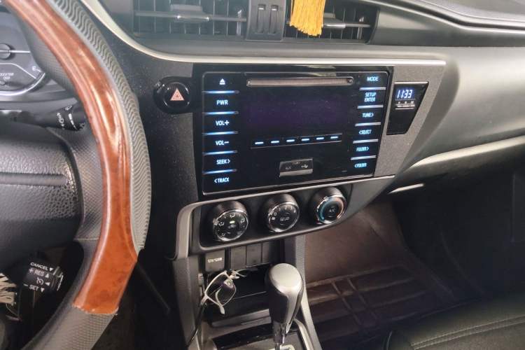 Used Toyota Corolla 2018 1.2T S-CVT GL Smart Enjoyment Version Audio And AC Panel