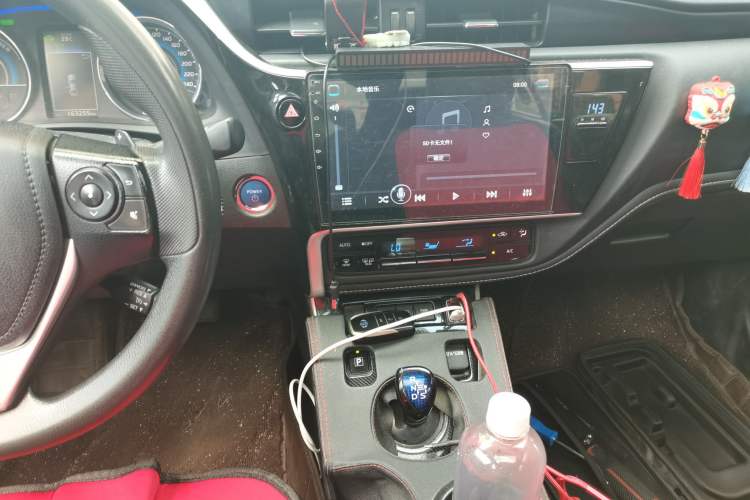 Used Toyota Corolla 2018 Dual-Engine 1.8L E-CVT Smart Edition Audio And AC Panel