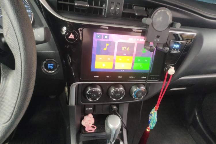 Used Toyota Corolla 2018 1.2T S-CVT GL-i Zhihui Edition Audio And AC Panel