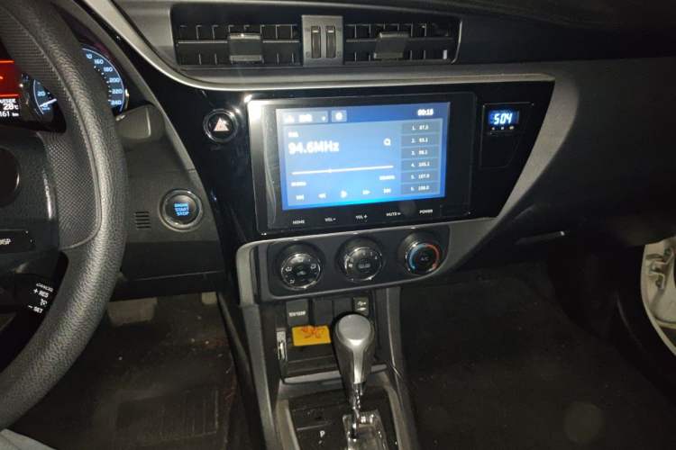Used Toyota Corolla 2018 1.2T S-CVT GL-i Zhihui Edition Audio And AC Panel