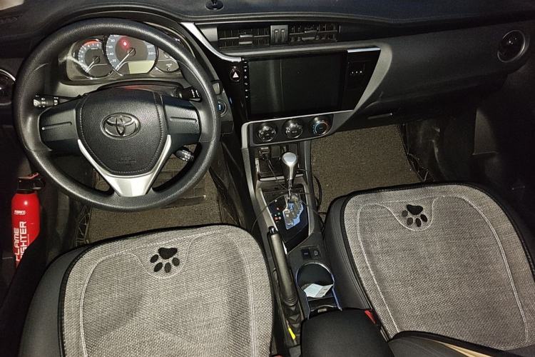 Used Toyota Corolla 2018 1.2T S-CVT GL Smart Enjoyment Version Center Console