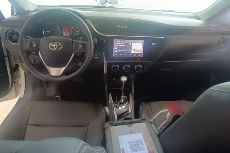 Used Toyota Corolla 2018 1.2T S-CVT GL-i Zhihui Edition Center Console