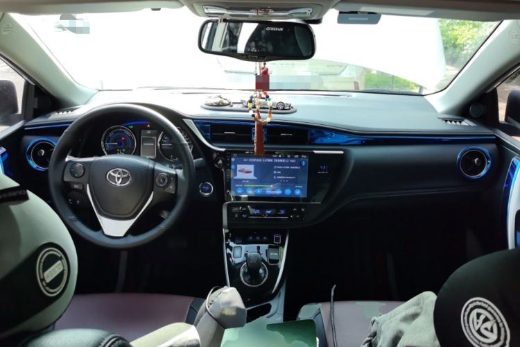 Used Toyota Corolla 2018 Dual-Engine 1.8L E-CVT Smart Edition Center Console
