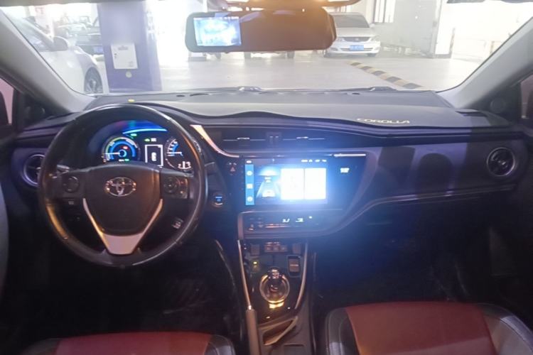Used Toyota Corolla 2018 Dual-Engine 1.8L E-CVT Smart Edition Center Console
