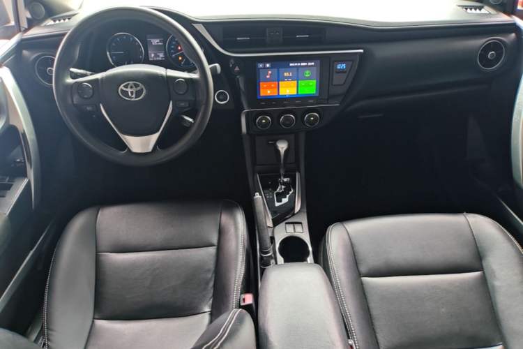 Used Toyota Corolla 2018 1.2T S-CVT GL-i Zhihui Edition Center Console