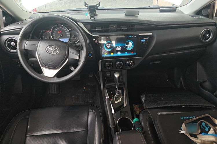 Used Toyota Corolla 2018 1.2T S-CVT GL Smart Enjoyment Version Center Console