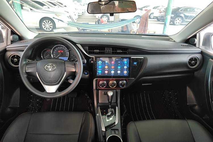 Used Toyota Corolla 2018 1.2T S-CVT GL Smart Enjoyment Version Center Console