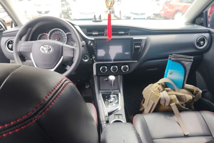 Used Toyota Corolla 2018 1.2T S-CVT GL Smart Enjoyment Version Center Console