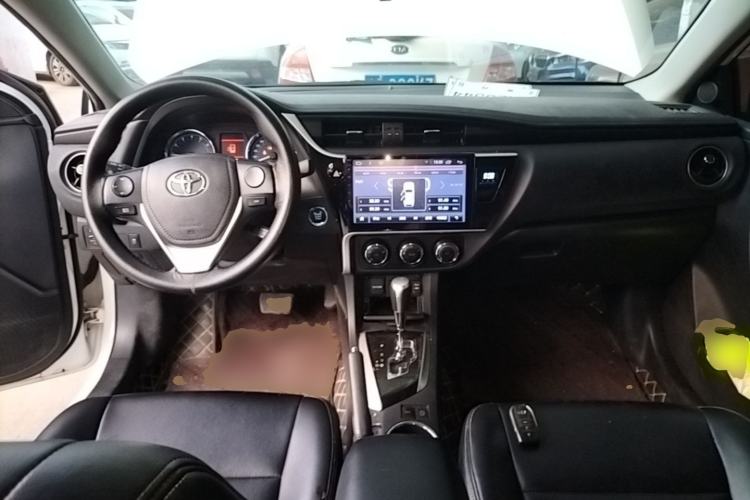 Used Toyota Corolla 2018 1.2T S-CVT GL-i Zhihui Edition Center Console