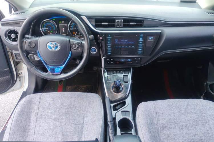 Used Toyota Corolla 2018 Dual-Engine 1.8L E-CVT Smart Edition Center Console