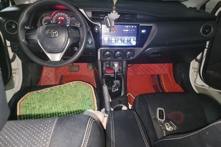 Used Toyota Corolla 2018 1.2T S-CVT GL Smart Enjoyment Version Center Console