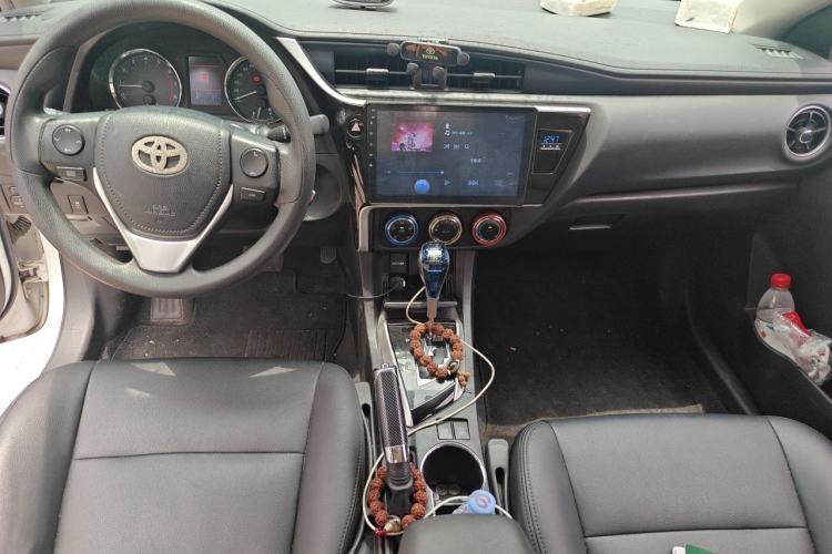 Used Toyota Corolla 2018 1.2T S-CVT GL-i Zhihui Edition Center Console