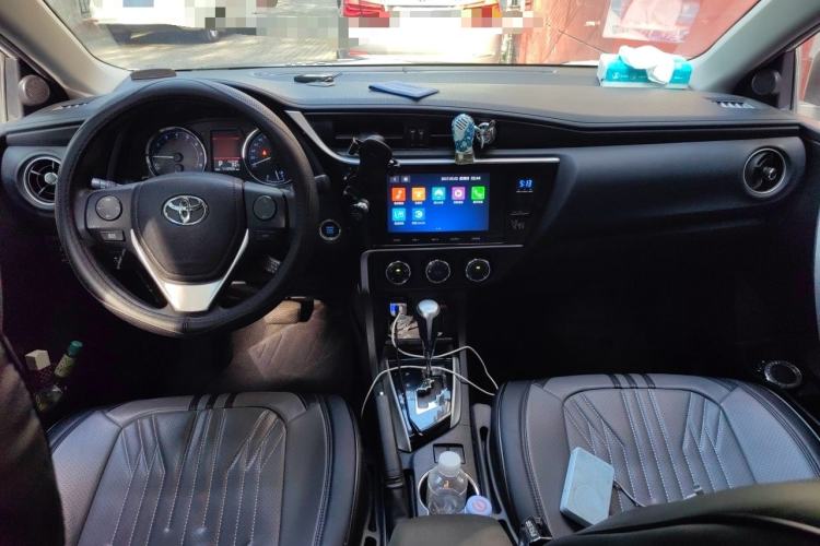 Used Toyota Corolla 2018 1.2T S-CVT GL-i Zhihui Edition Center Console