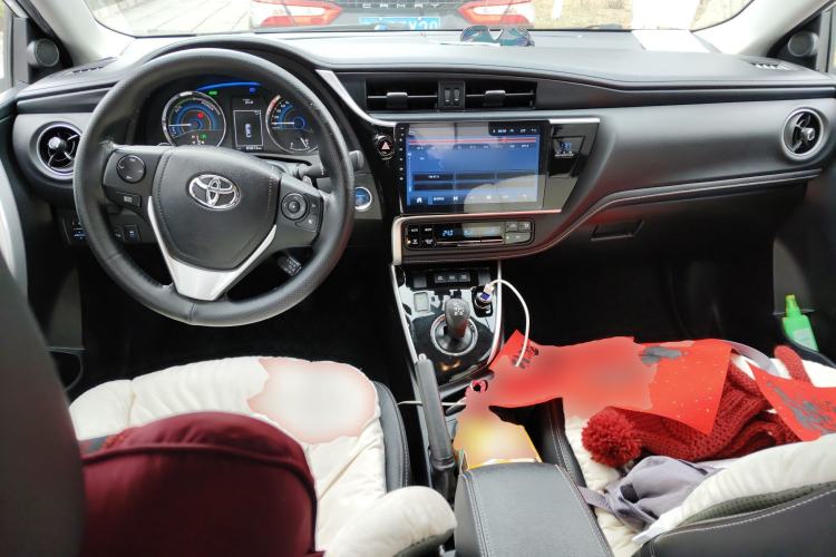 Used Toyota Corolla 2018 Dual-Engine 1.8L E-CVT Smart Edition Center Console