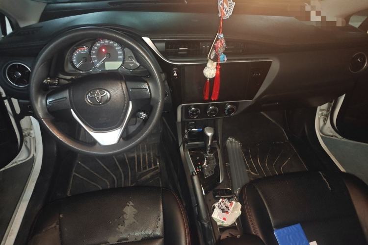 Used Toyota Corolla 2018 1.2T S-CVT GL Smart Enjoyment Version Center Console