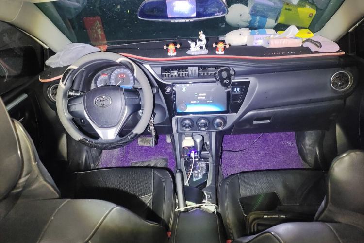 Used Toyota Corolla 2018 1.2T S-CVT GL Smart Enjoyment Version Center Console