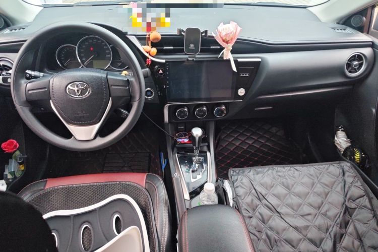 Used Toyota Corolla 2018 1.2T S-CVT GL Smart Enjoyment Version Center Console