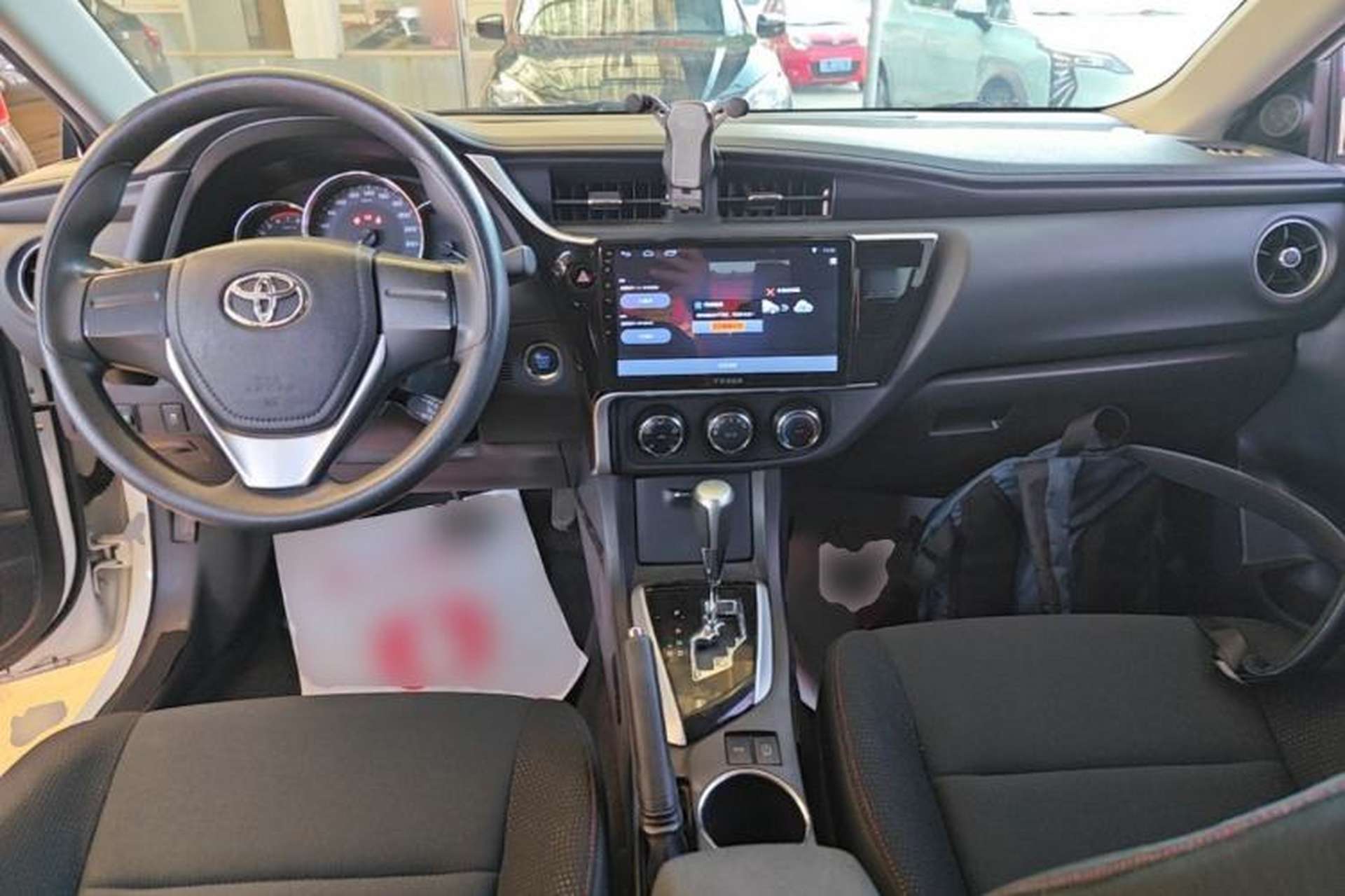 Used Toyota Corolla 2018 1.2T S-CVT GL Smart Enjoyment Version Center Console