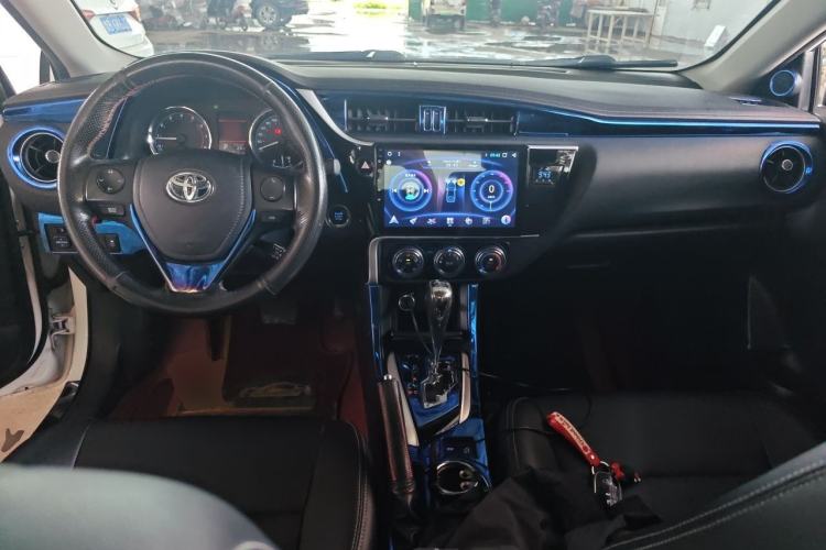 Used Toyota Corolla 2018 1.2T S-CVT GL-i Zhihui Edition Center Console