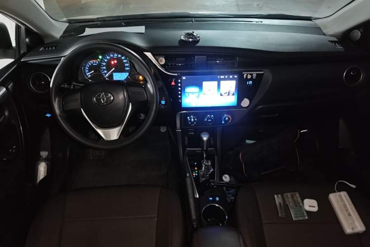 Used Toyota Corolla 2018 1.2T S-CVT GL Smart Enjoyment Version Center Console