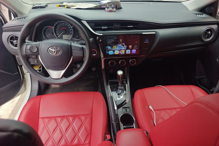 Used Toyota Corolla 2018 1.2T S-CVT GL Smart Enjoyment Version Center Console