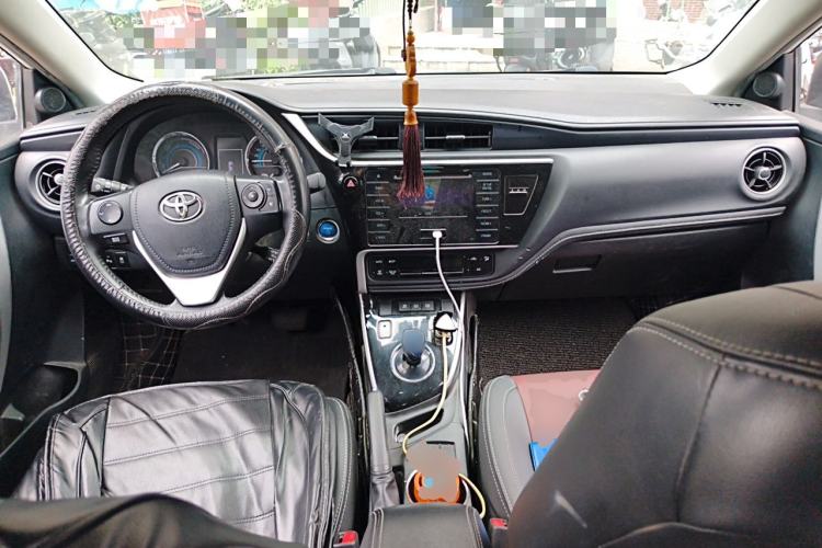 Used Toyota Corolla 2018 Dual-Engine 1.8L E-CVT Smart Edition Center Console