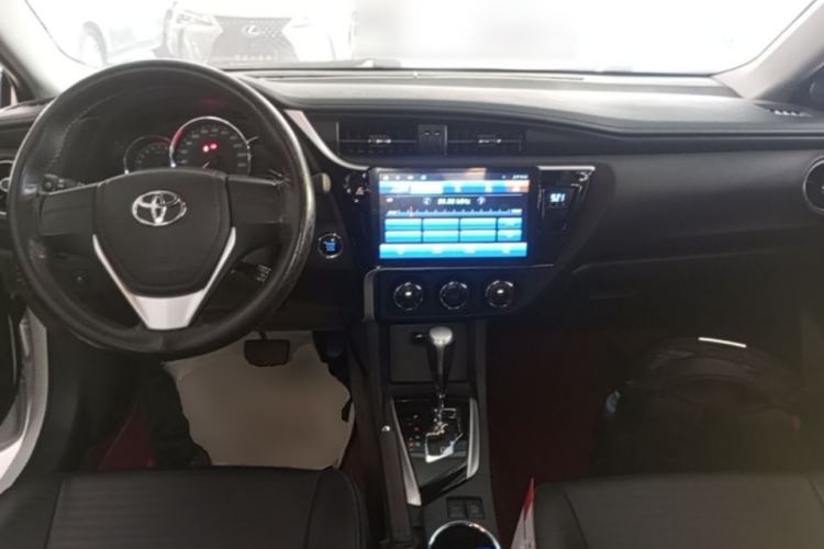 Used Toyota Corolla 2018 1.2T S-CVT GL Smart Enjoyment Version Center Console
