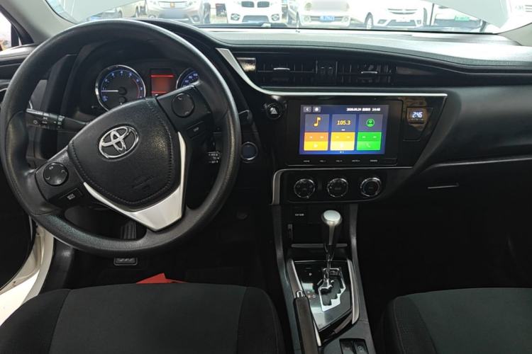 Used Toyota Corolla 2018 1.2T S-CVT GL-i Zhihui Edition Center Console