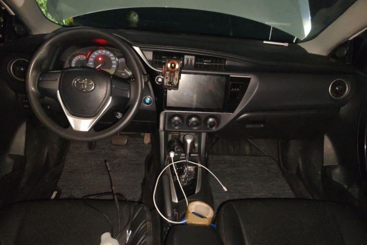 Used Toyota Corolla 2018 1.2T S-CVT GL Smart Enjoyment Version Center Console