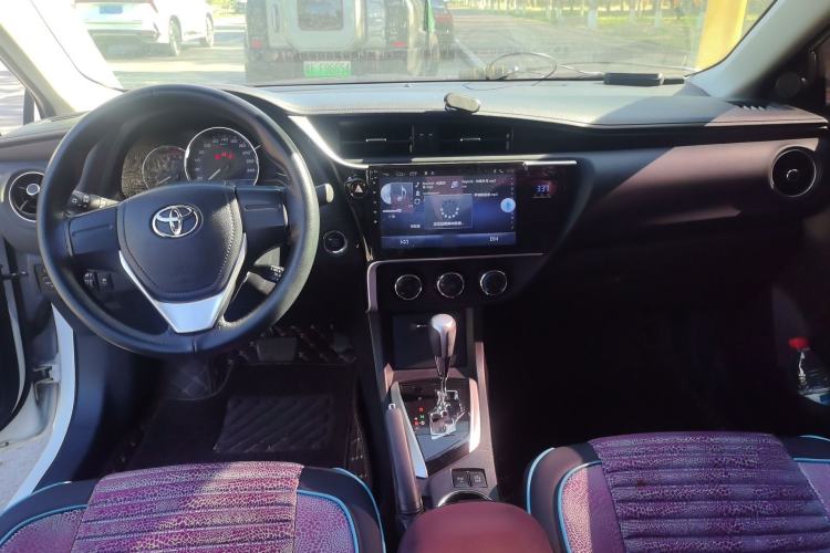 Used Toyota Corolla 2018 1.2T S-CVT GL Smart Enjoyment Version Center Console