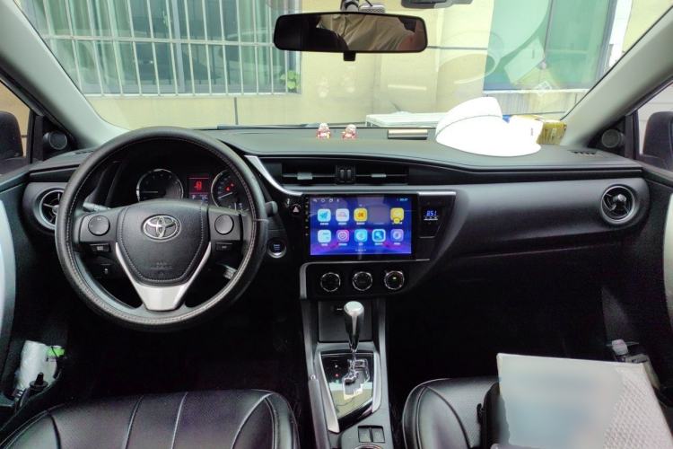 Used Toyota Corolla 2018 1.2T S-CVT GL-i Zhihui Edition Center Console