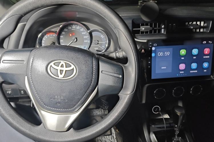 Used Toyota Corolla 2018 1.2T S-CVT GL Smart Enjoyment Version Center Console