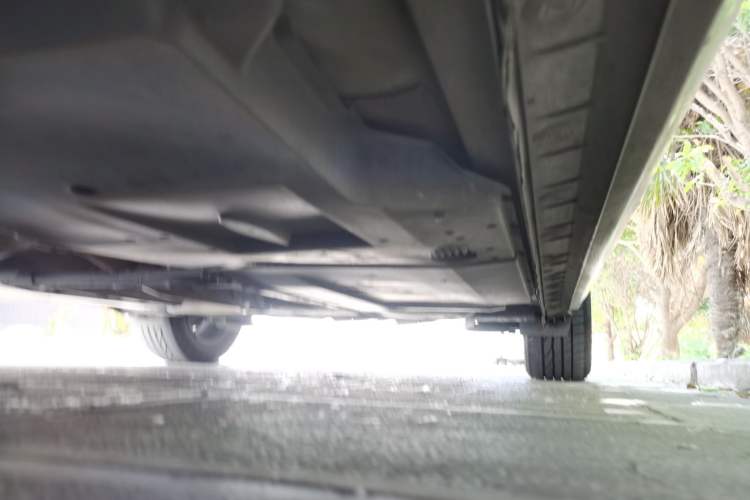 Used Toyota Corolla 2018 Dual-Engine 1.8L E-CVT Smart Edition Chassis Front Left