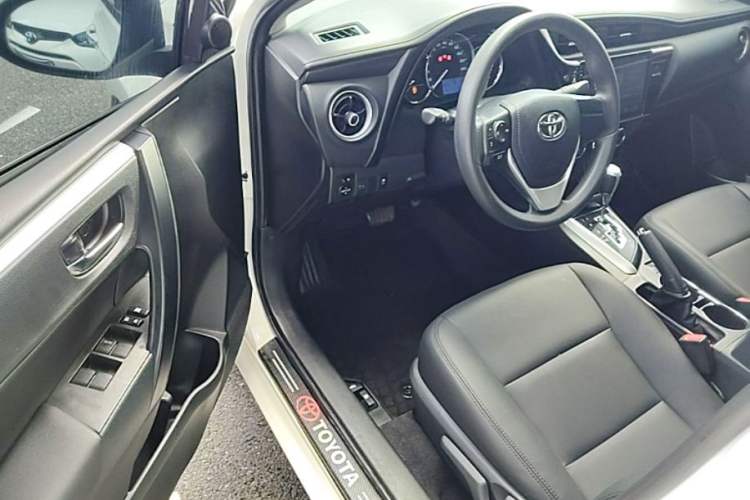 Used Toyota Corolla 2018 1.2T S-CVT GL Smart Enjoyment Version Driver Seat