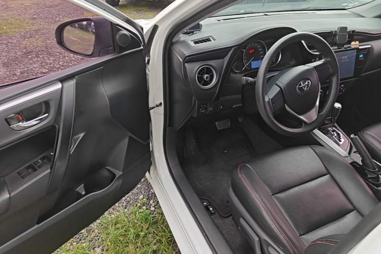 Used Toyota Corolla 2018 1.2T S-CVT GL Smart Enjoyment Version Driver Seat