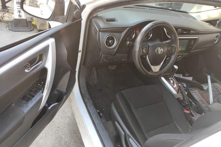 Used Toyota Corolla 2018 1.2T S-CVT GL-i Zhihui Edition Driver Seat