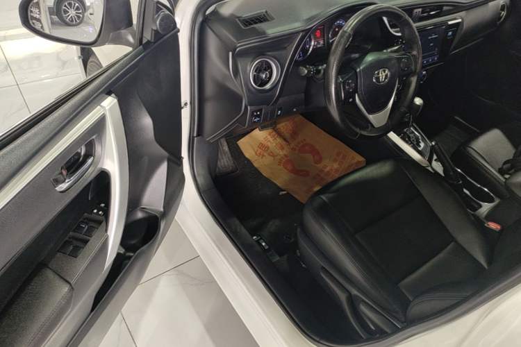 Used Toyota Corolla 2018 1.2T S-CVT GL-i Zhihui Edition Driver Seat