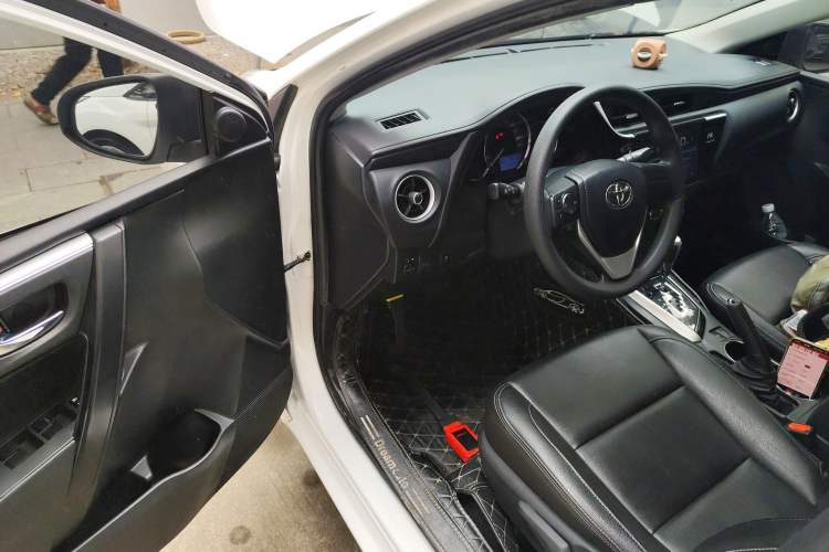 Used Toyota Corolla 2018 1.2T S-CVT GL Smart Enjoyment Version Driver Seat