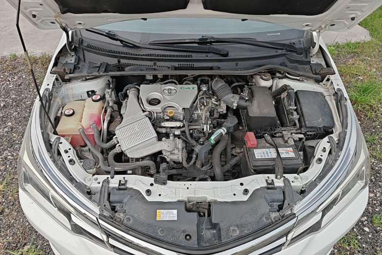 Used Toyota Corolla 2018 1.2T S-CVT GL Smart Enjoyment Version Engine Bay