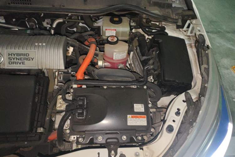 Used Toyota Corolla 2018 Dual-Engine 1.8L E-CVT Smart Edition Engine Bay Left