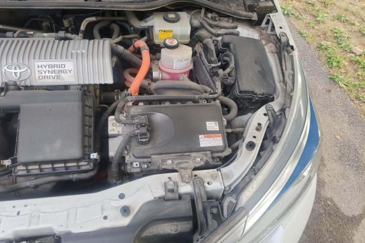 Used Toyota Corolla 2018 Dual-Engine 1.8L E-CVT Smart Edition Engine Bay Left