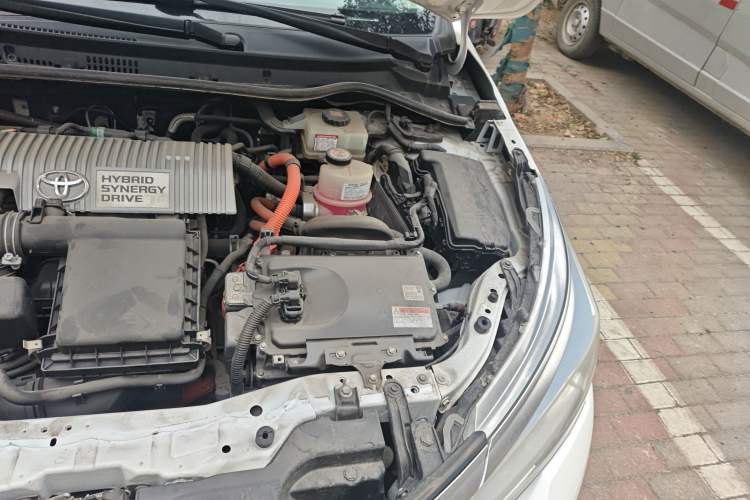 Used Toyota Corolla 2018 Dual-Engine 1.8L E-CVT Smart Edition Engine Bay Left