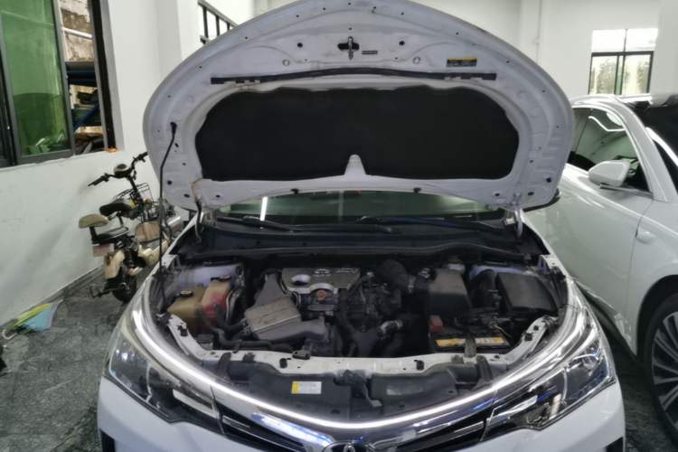 Used Toyota Corolla 2018 1.2T S-CVT GL Smart Enjoyment Version Engine Bay