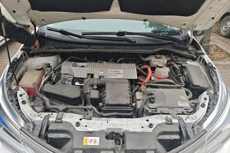 Used Toyota Corolla 2018 Dual-Engine 1.8L E-CVT Smart Edition Engine Bay