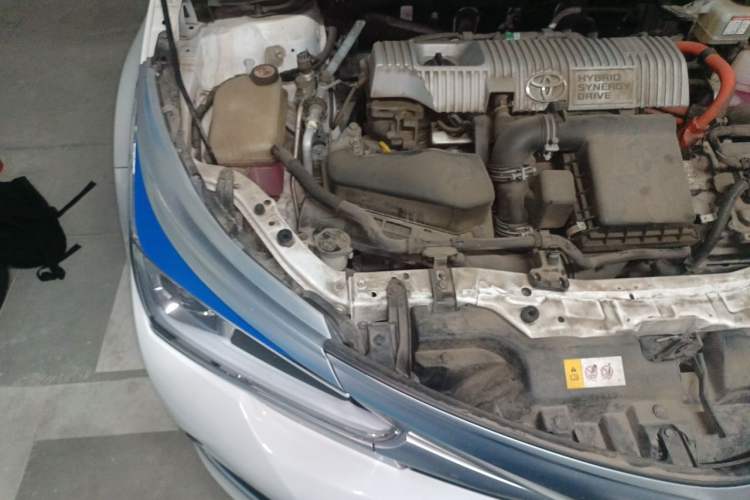 Used Toyota Corolla 2018 Dual-Engine 1.8L E-CVT Smart Edition Engine Bay Right
