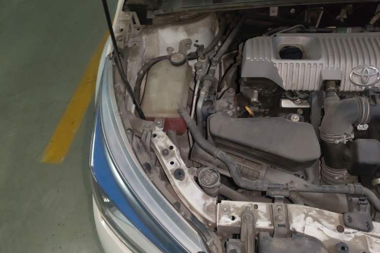 Used Toyota Corolla 2018 Dual-Engine 1.8L E-CVT Smart Edition Engine Bay Right