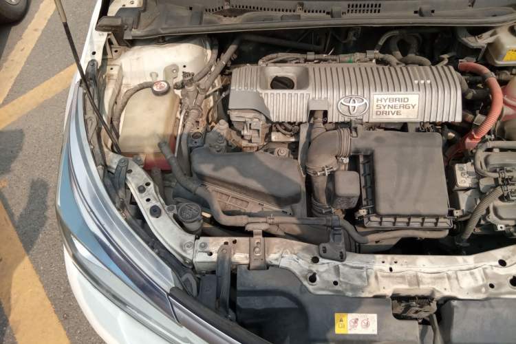 Used Toyota Corolla 2018 Dual-Engine 1.8L E-CVT Smart Edition Engine Bay Right