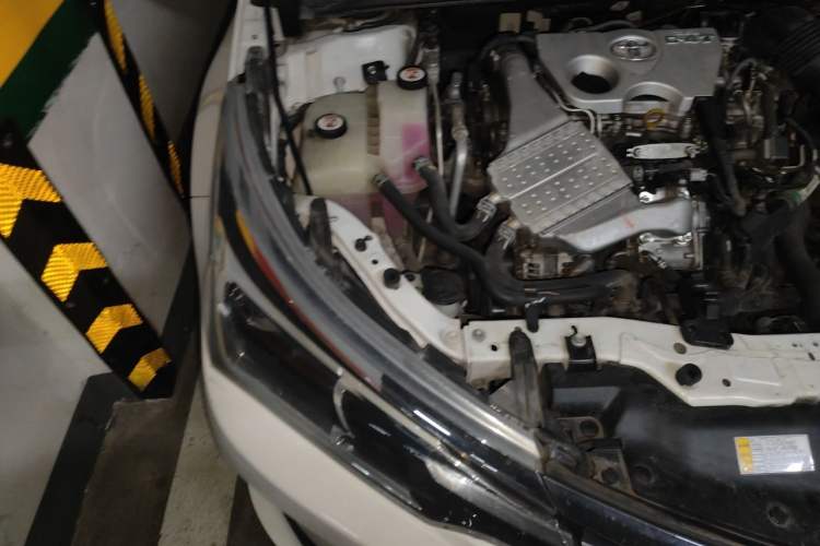 Used Toyota Corolla 2018 1.2T S-CVT GL Smart Enjoyment Version Engine Bay Right