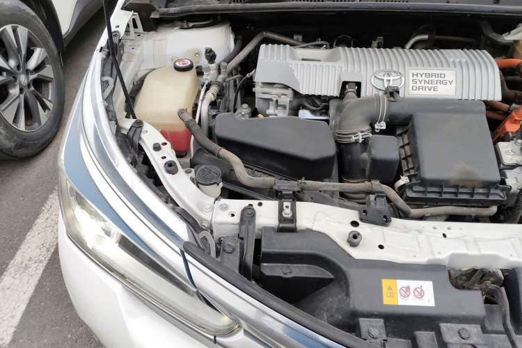 Used Toyota Corolla 2018 Dual-Engine 1.8L E-CVT Smart Edition Engine Bay Right