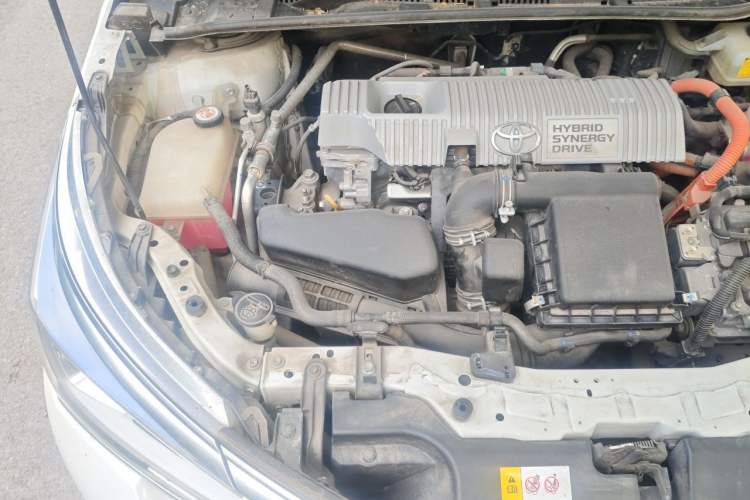 Used Toyota Corolla 2018 Dual-Engine 1.8L E-CVT Smart Edition Engine Bay Right
